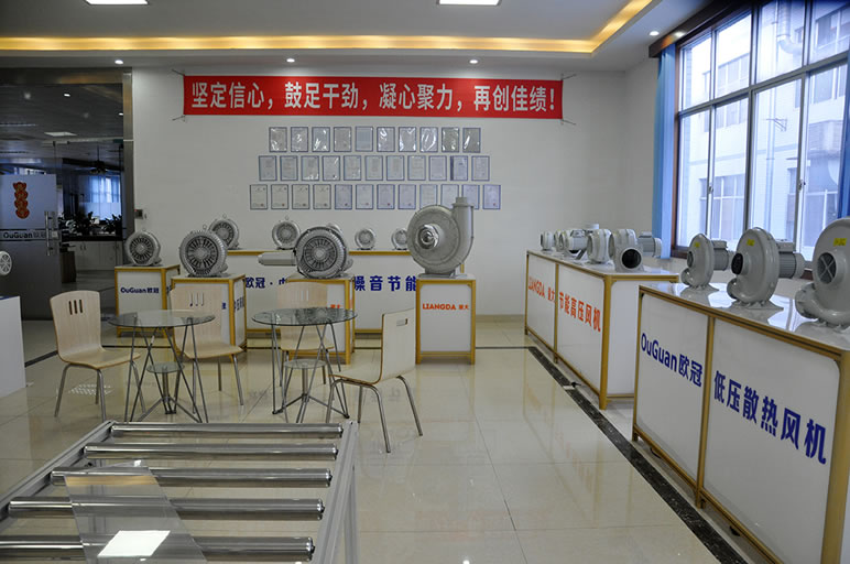 产品展示区02.jpg